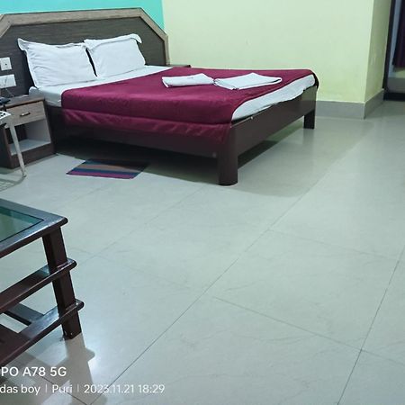 Hotel D2 Holiday Inn -Near Niladri Sea Beach - Puri - Official Verified 外观 照片