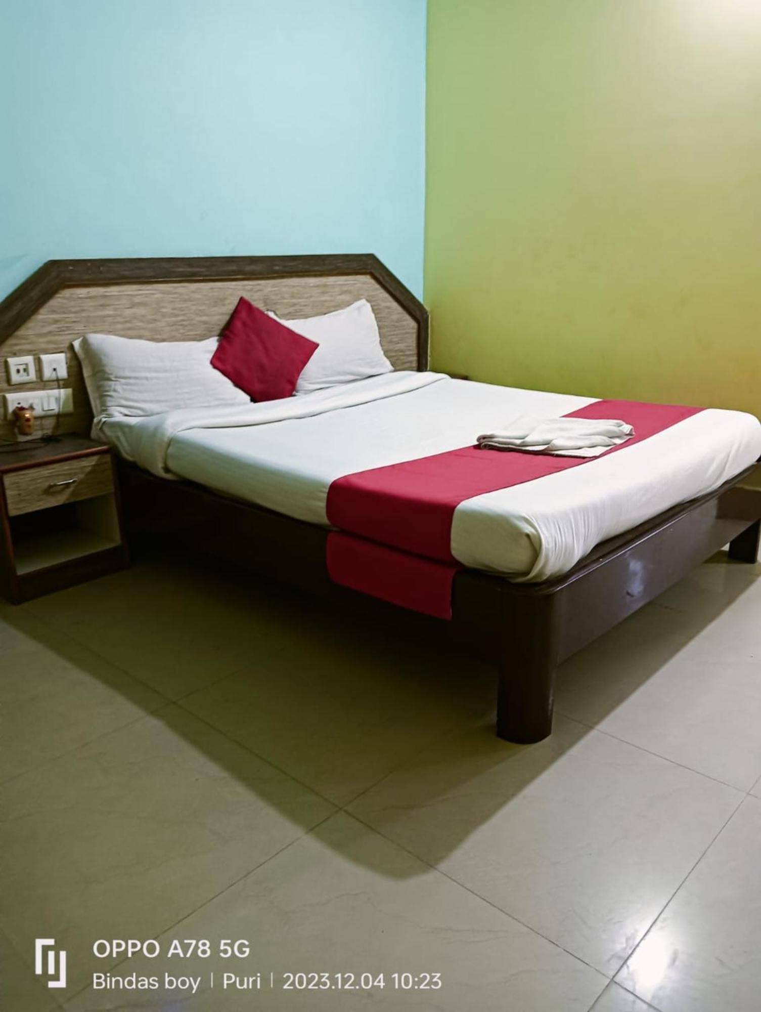 Hotel D2 Holiday Inn -Near Niladri Sea Beach - Puri - Official Verified 外观 照片